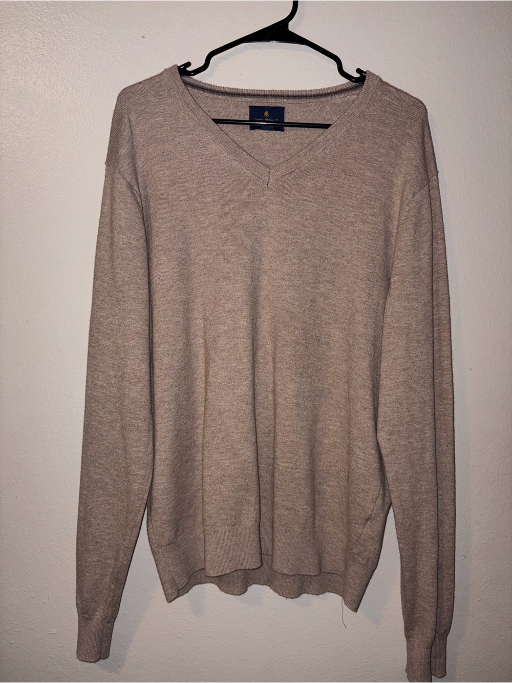 Stafford Men's V-Neck Sweater in Beige
